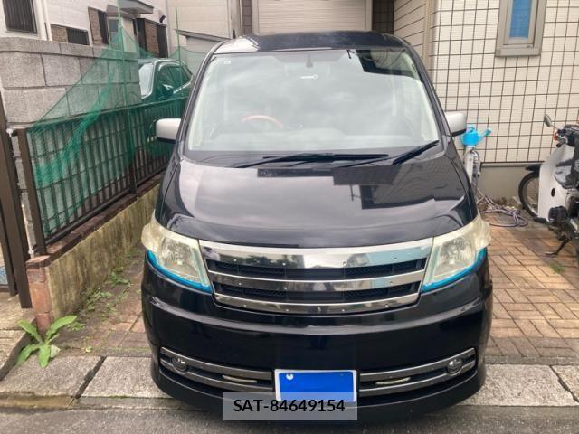 Nissan SERENA 2005-09 8884316-1