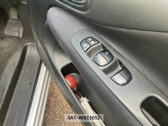 Nissan SERENA 2011-12 8884314-12