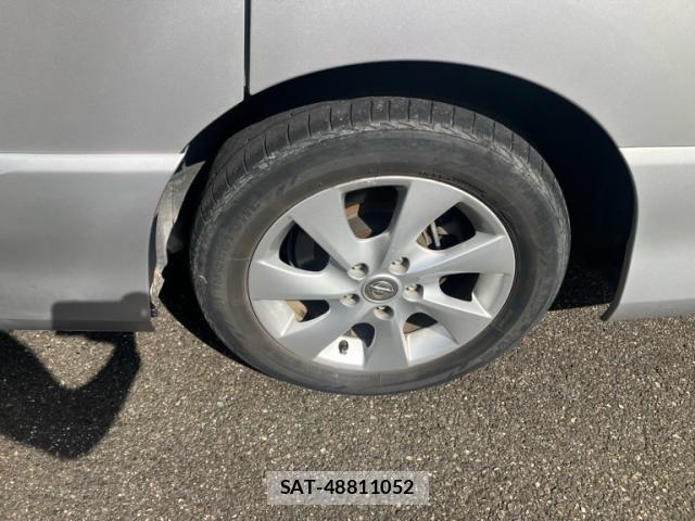 Nissan SERENA 2011-12 8884314-5