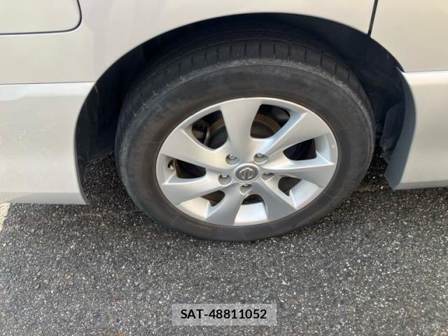 Nissan SERENA 2011-12 8884314-6