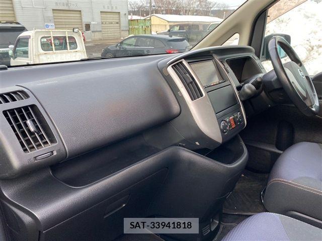 Nissan SERENA 2010-05 735899-18