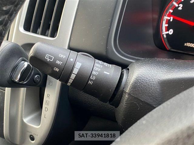 Nissan SERENA 2010-05 735899-20