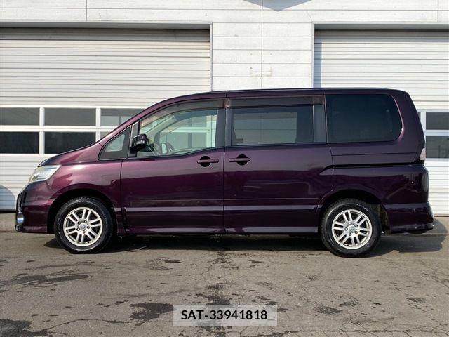 Nissan SERENA 2010-05 735899-7