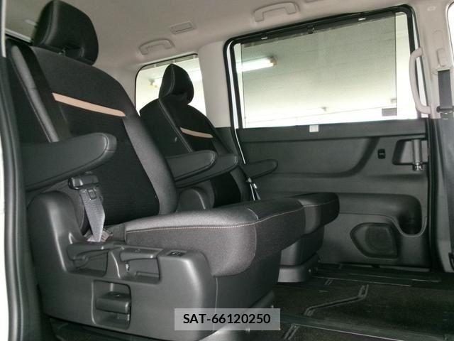 Nissan SERENA 2024-10 1093830-9