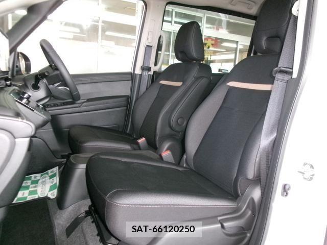 Nissan SERENA 2024-10 1093830-6