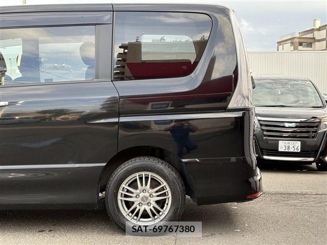 Nissan SERENA 2012-05 1293856-5