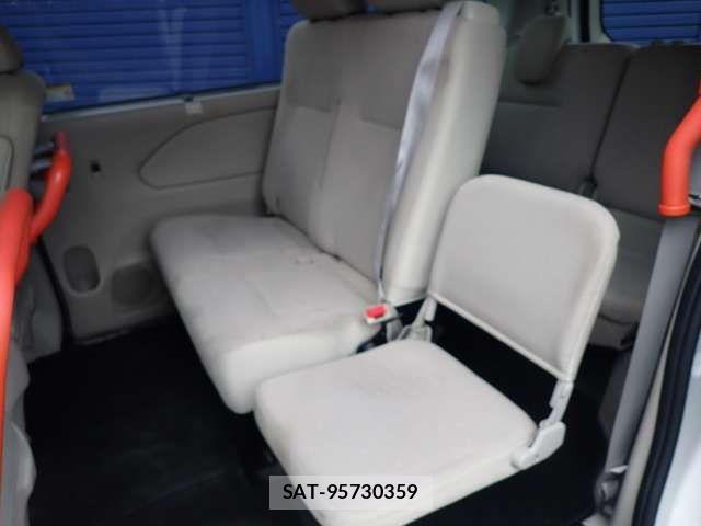 Nissan SERENA 2017-01 1323256-12