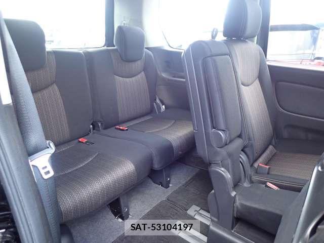Nissan SERENA 2015-12 3909755-12