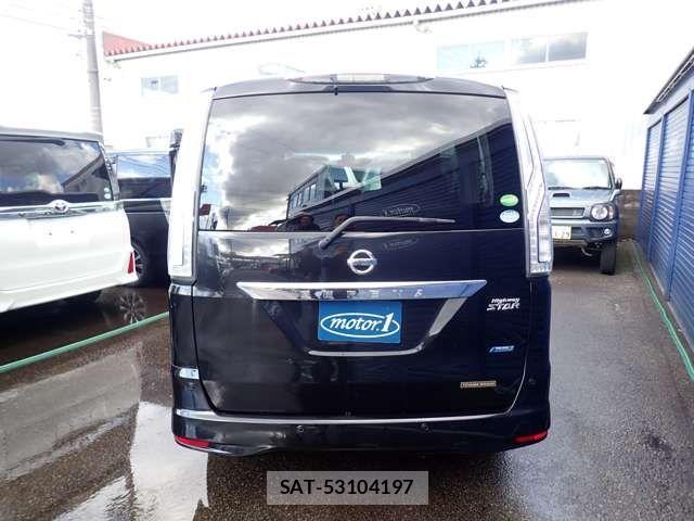 Nissan SERENA 2015-12 3909755-3