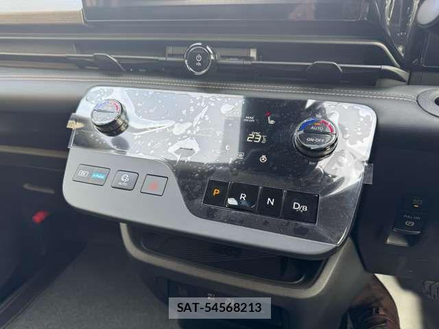 Nissan SERENA 2025-09 5878088-6