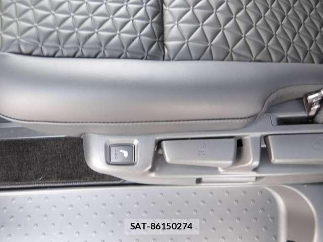 Nissan SERENA 2025-08 5878085-25