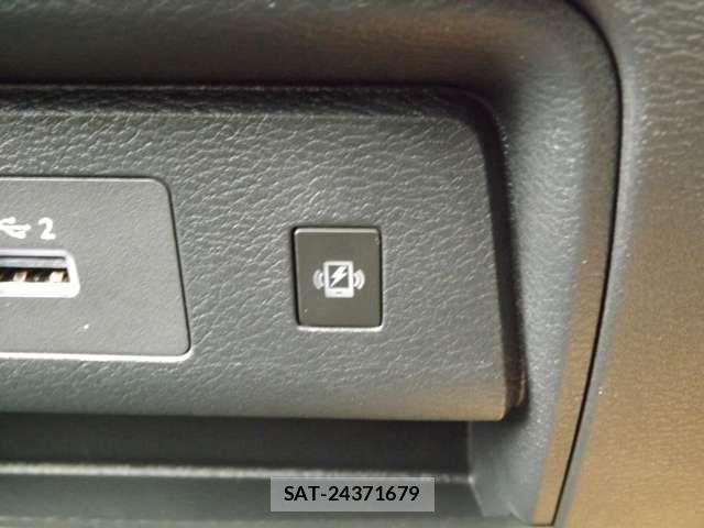 Nissan SERENA 2025-10 6018084-6