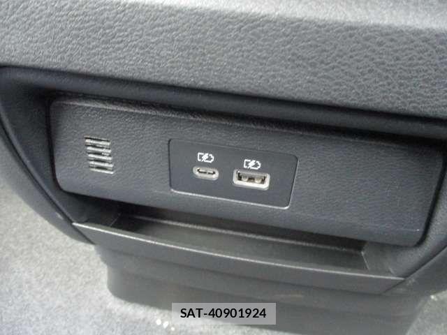 Nissan SERENA 2025-10 6018063-10