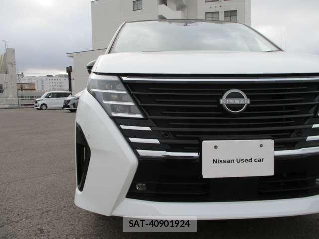 Nissan SERENA 2025-10 6018063-28