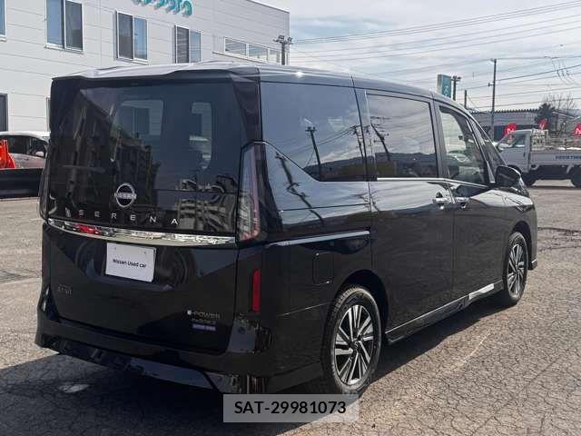 Nissan SERENA 2025-09 6018065-1