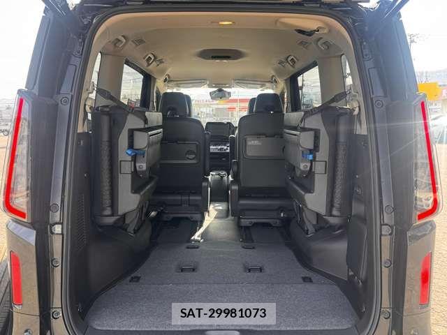 Nissan SERENA 2025-09 6018065-7