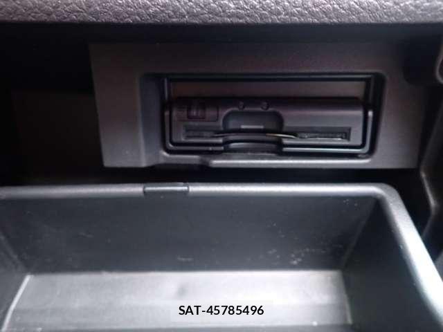 Nissan SERENA 2015-12 6018095-17