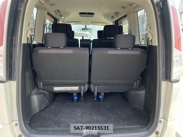 Nissan SERENA 2012-02 6527514-12