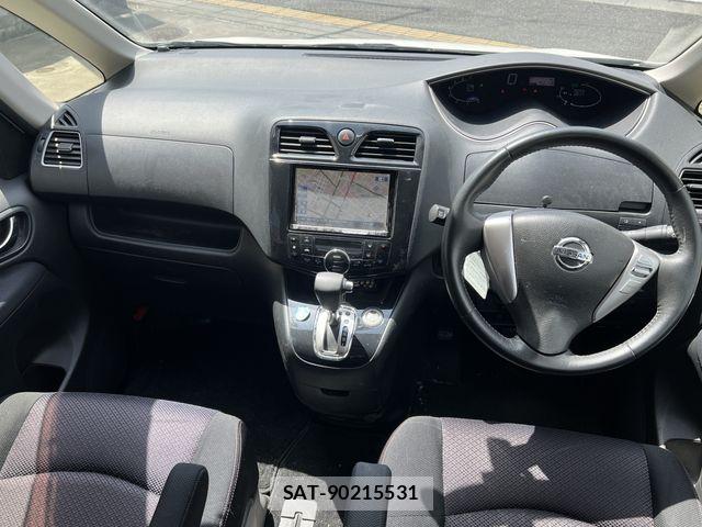 Nissan SERENA 2012-02 6527514-1