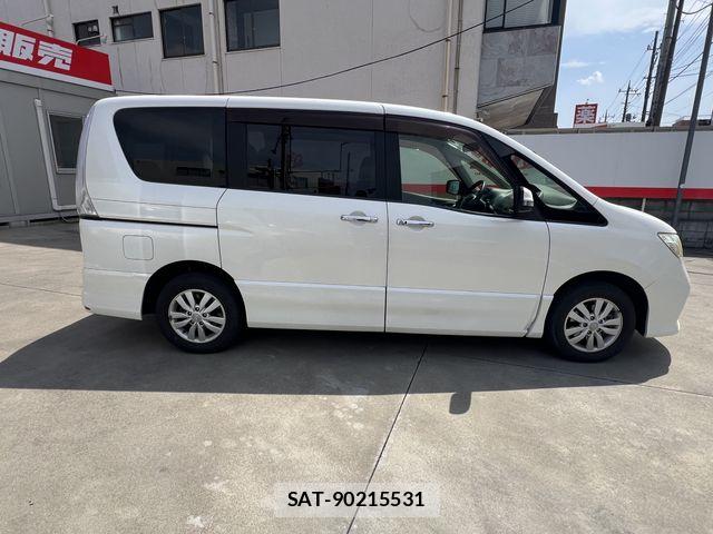 Nissan SERENA 2012-02 6527514-20