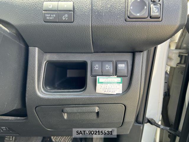 Nissan SERENA 2012-02 6527514-7