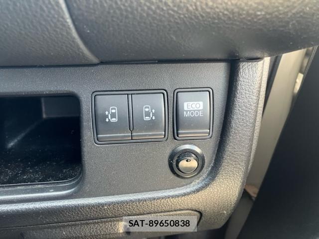 Nissan SERENA 2011-07 6614700-22