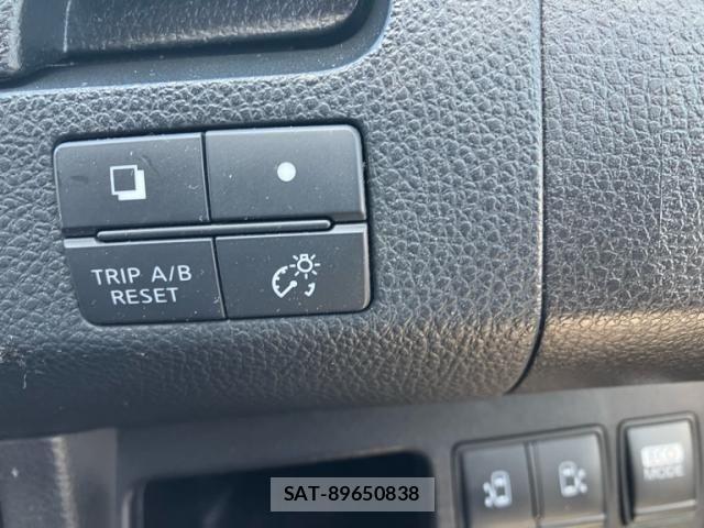 Nissan SERENA 2011-07 6614700-23