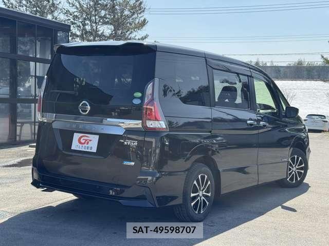 Nissan SERENA 2016-10 6673552-1