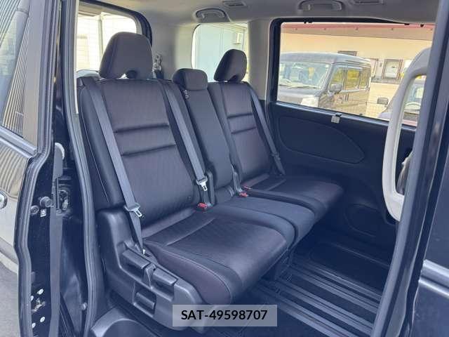 Nissan SERENA 2016-10 6673552-21