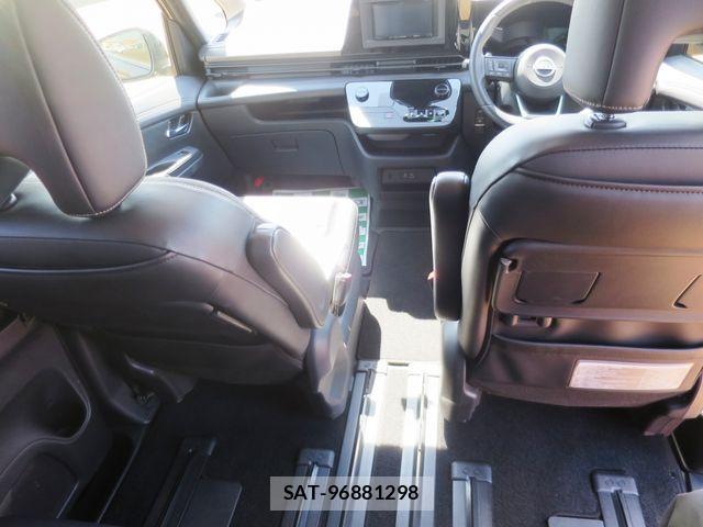 Nissan SERENA 2024-06 6691251-10