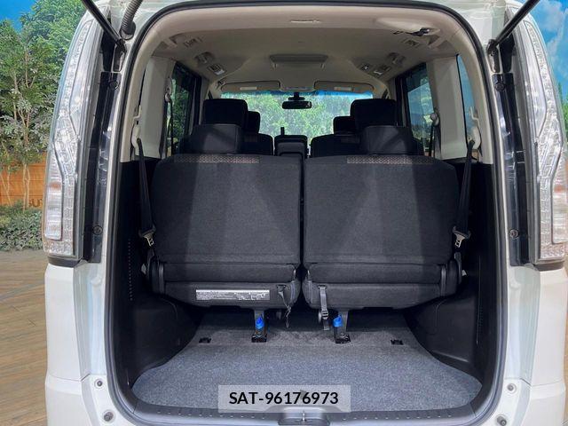Nissan SERENA 2014-08 6753241-11
