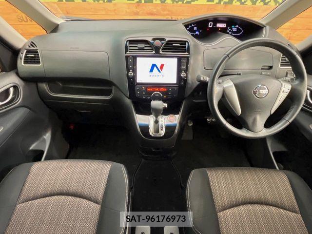 Nissan SERENA 2014-08 6753241-1