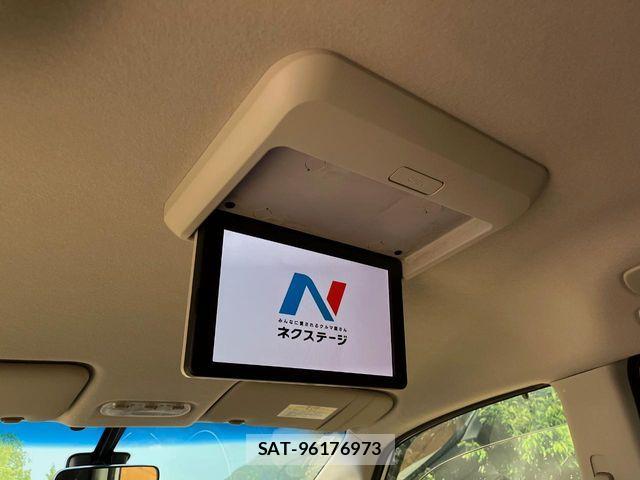 Nissan SERENA 2014-08 6753241-2
