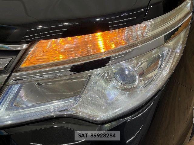 Nissan SERENA 2014-07 6817157-12