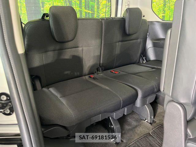 Nissan SERENA 2023-11 6817154-9