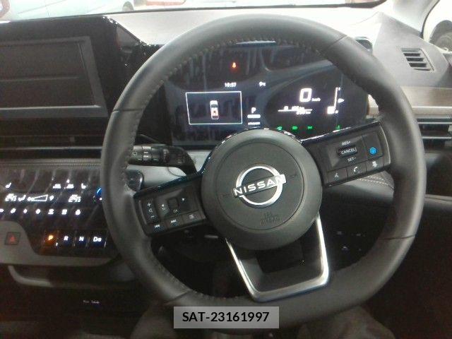 Nissan SERENA 2025-10 6912461-3