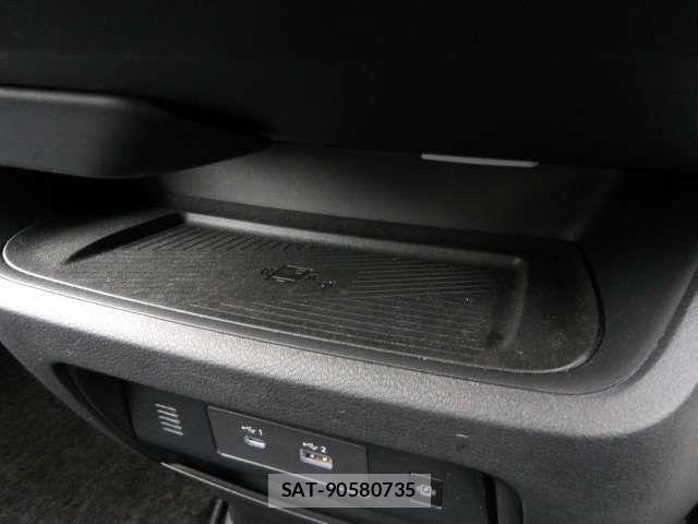 Nissan SERENA 2024-02 6912464-12
