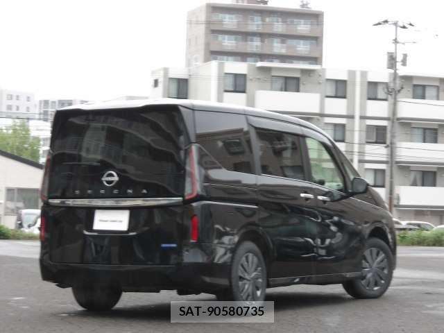 Nissan SERENA 2024-02 6912464-1