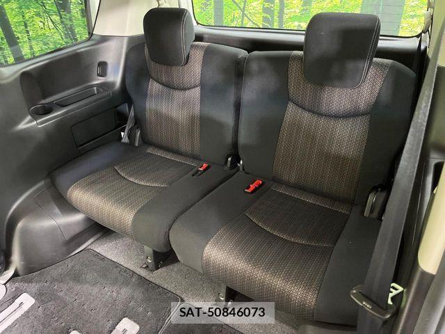 Nissan SERENA 2015-03 6998097-11