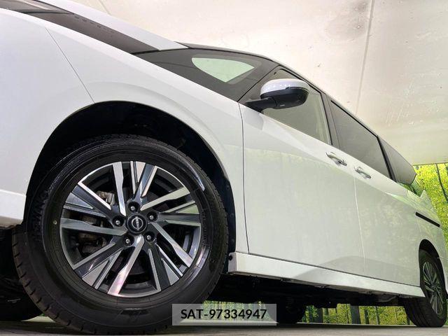 Nissan SERENA 2023-11 7021541-12
