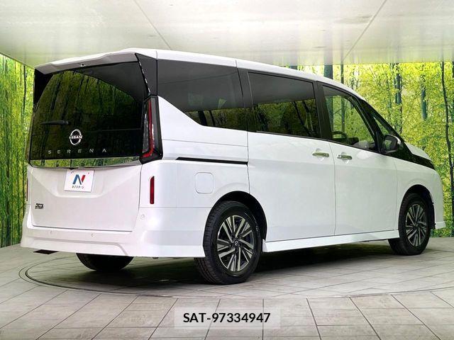 Nissan SERENA 2023-11 7021541-16