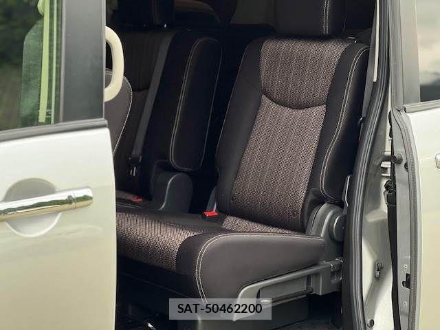 Nissan SERENA 2014-06 7060638-13