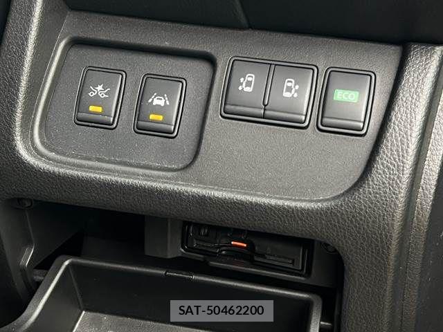Nissan SERENA 2014-06 7060638-17