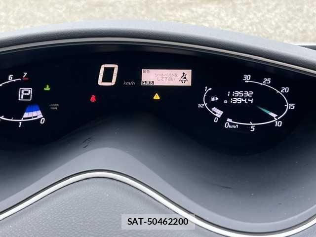 Nissan SERENA 2014-06 7060638-19
