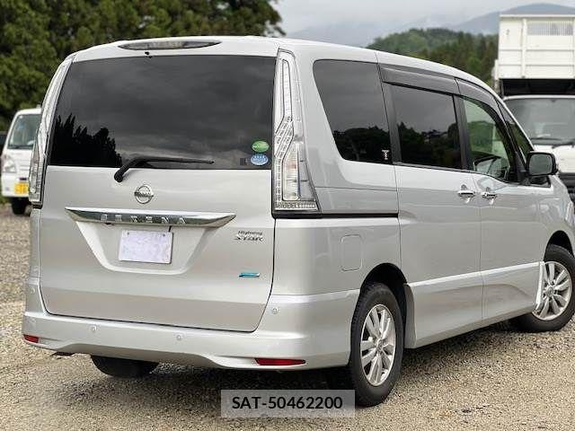Nissan SERENA 2014-06 7060638-5