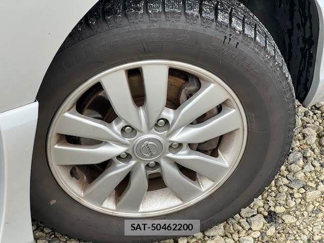 Nissan SERENA 2014-06 7060638-6