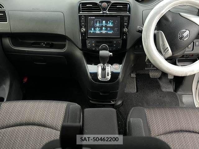 Nissan SERENA 2014-06 7060638-7