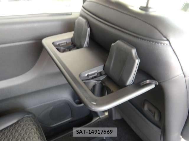 Nissan SERENA 2023-04 7060637-17