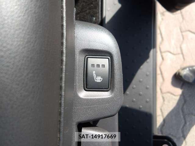 Nissan SERENA 2023-04 7060637-18