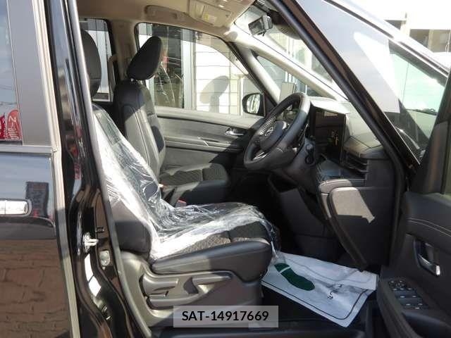Nissan SERENA 2023-04 7060637-4